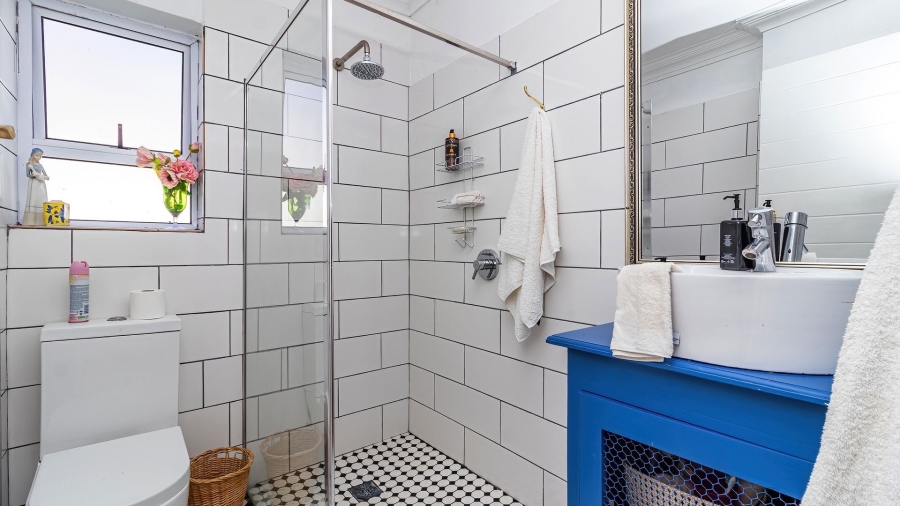 4 Bedroom Property for Sale in Kleinmond Western Cape